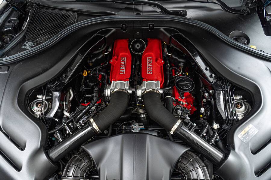 2020 Portofino -Lots Of Interior Carbon, Square Quilting, Magneride Suspension picture #4