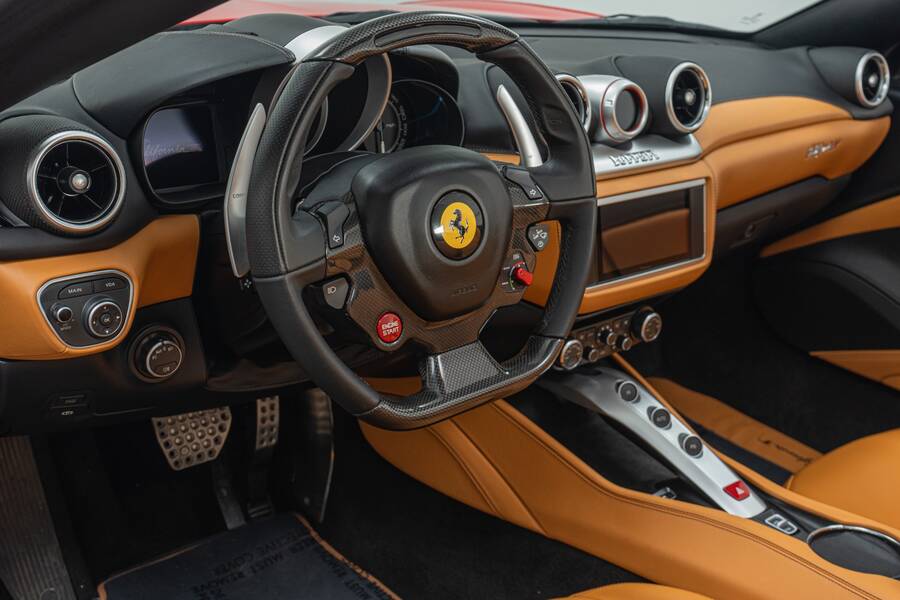 2016 California T- Diamond Turned Wheels, Carbon/Leather Steering Wheel W/leds picture #5