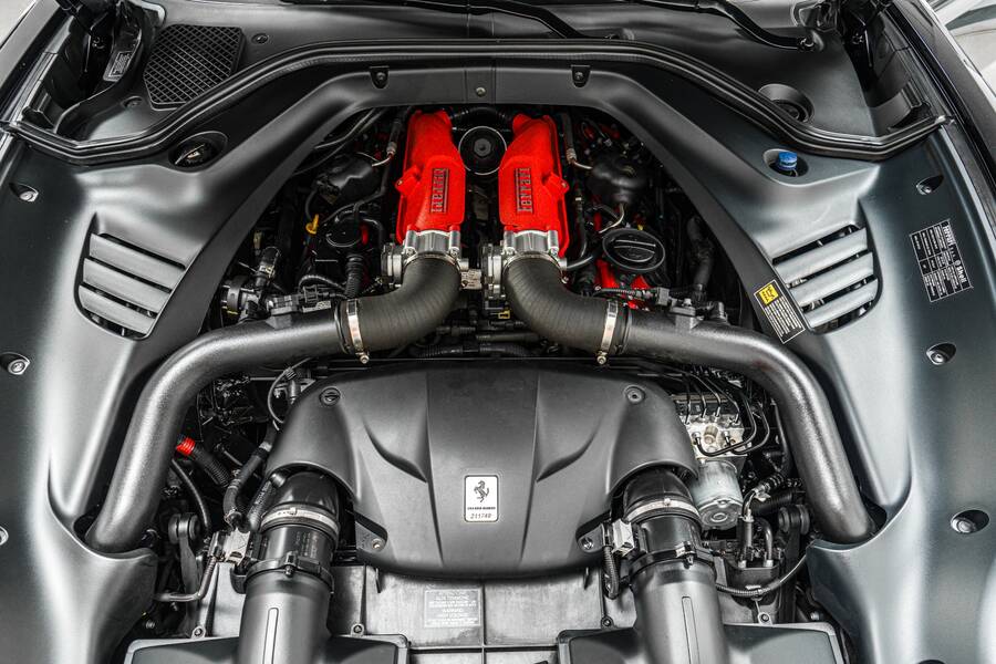 2015 California T -Heated And Ventilated Seats, Carbon Fiber Interior Trim picture #4