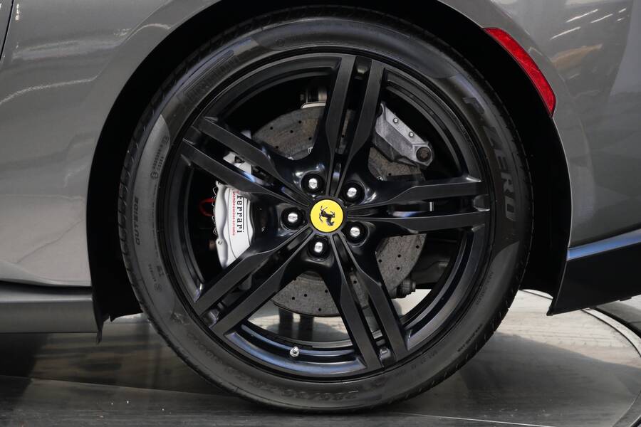 2019 Portofino -Interior Carbon Trim, High Power HiFi, Magneride Suspension picture #3