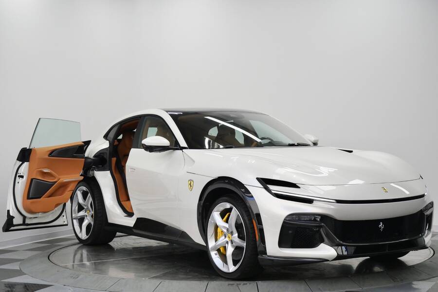 2025 Purosangue -Highly Optioned, Pearlescent Paint, Low Miles picture #3