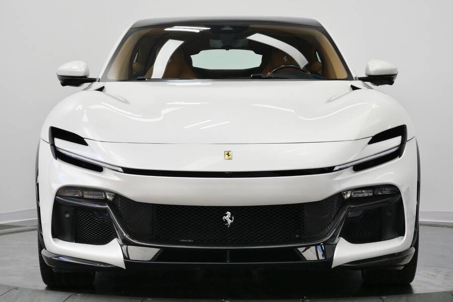 2025 Purosangue -Highly Optioned, Pearlescent Paint, Low Miles picture #4