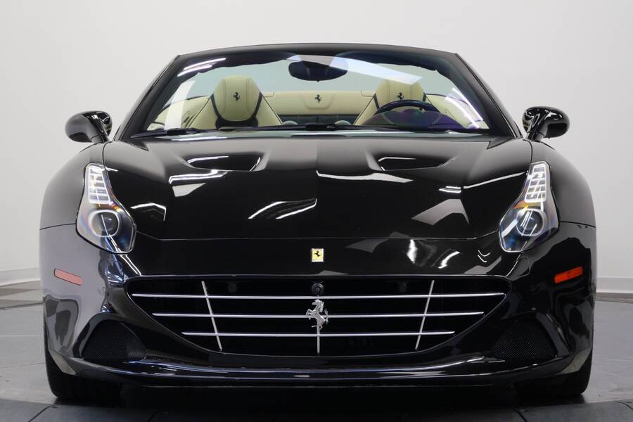 2015 California T- Diamond Quilted Seats, Carbon Fiber Driving Zone picture #3