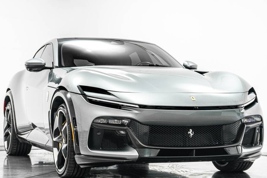 2025 Purosangue -780 Miles, Leather And Alcantara Interior, Extensive Carbon Fiber picture #2