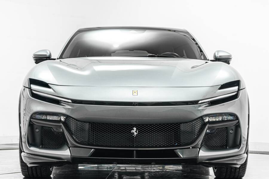 2025 Purosangue -780 Miles, Leather And Alcantara Interior, Extensive Carbon Fiber picture #3