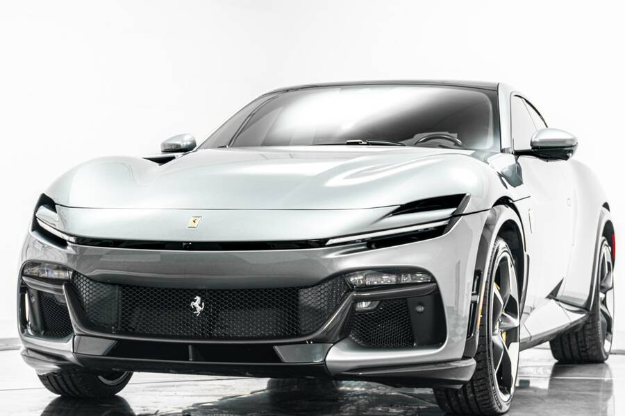 2025 Purosangue -780 Miles, Leather And Alcantara Interior, Extensive Carbon Fiber picture #4