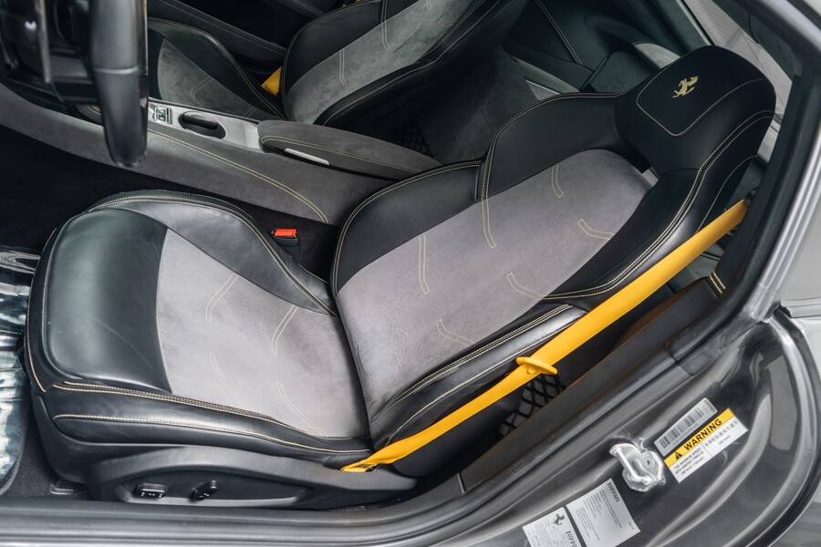 2016 F12berlinetta -Very Low Miles, Extensive Carbon Fiber And Alcantara Trim picture #3