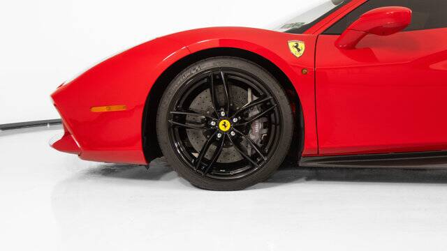 2018 488 GTB picture #9
