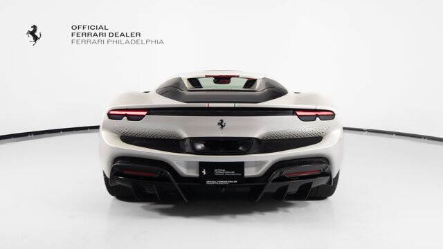2025 296 GTS picture #7