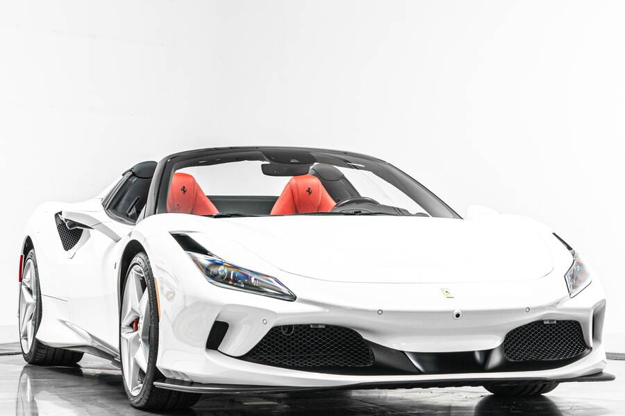 2023 F8 Spider -Low Miles, Two-Tone Paint, Carbon Driving Zone, Passenger Display picture #2