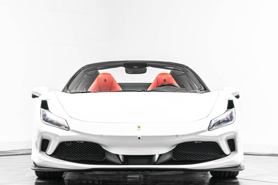 2023 F8 Spider -Low Miles, Two-Tone Paint, Carbon Driving Zone, Passenger Display picture #3