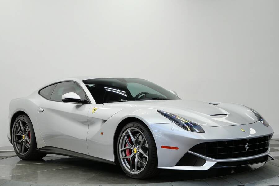 2015 F12berlinetta -Extensive Interior Carbon Fiber, Diamond Stitching picture #2