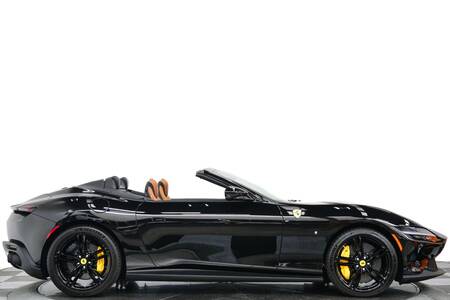2025 Roma Spider -Carbon Fiber Interior Trim, Low Miles picture #1