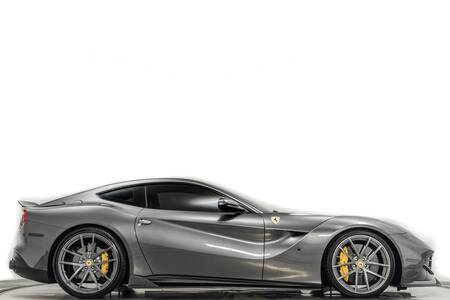 2016 F12berlinetta -Very Low Miles, Extensive Carbon Fiber And Alcantara Trim picture #1