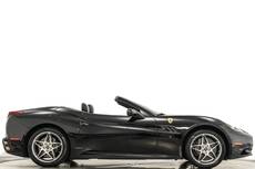 2011 California -Daytona Seats, Carbon Fiber Driving Zone, Carbon Dash Inserts picture