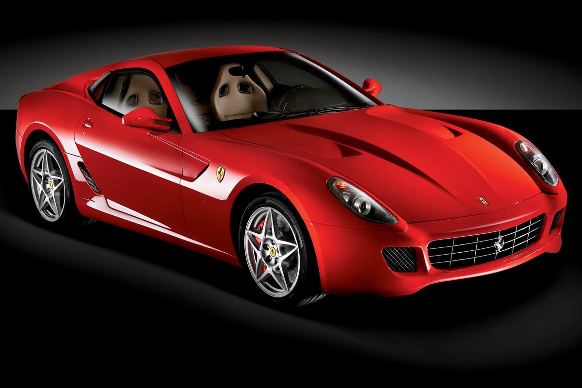 Super Turismo | Issue 232 | Forza | The Magazine About Ferrari