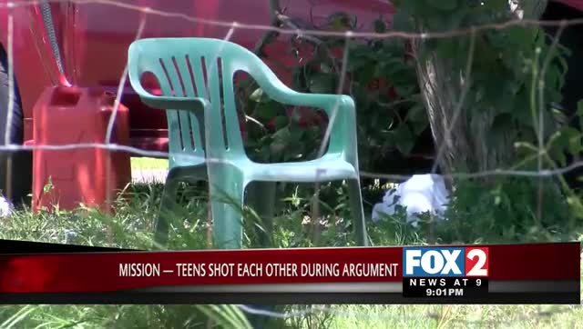 Two Teens Shoot Each Other After a Fight Over Money