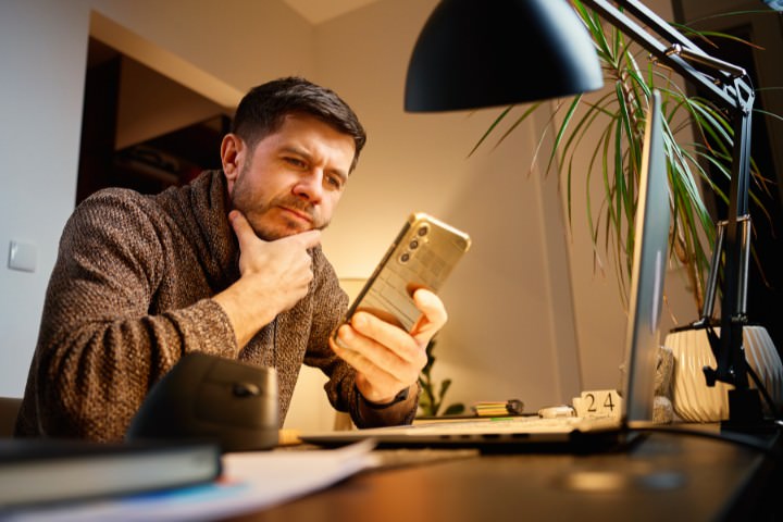 Remote pool automation control using a smartphone app for quick adjustments