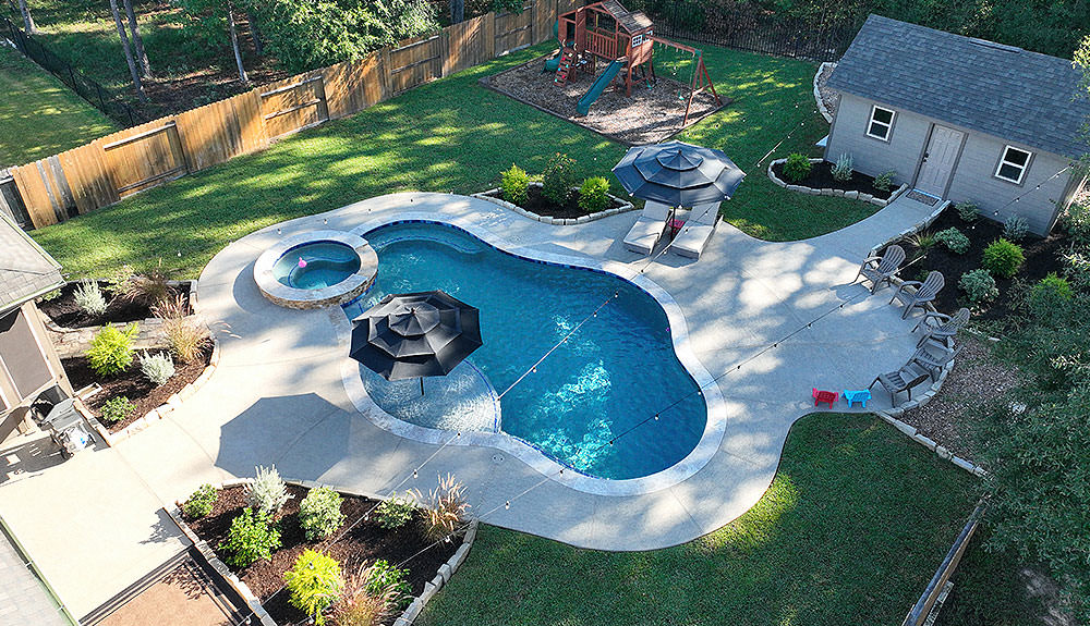 What to Expect from Outdoor Living Contractors in Houston Image