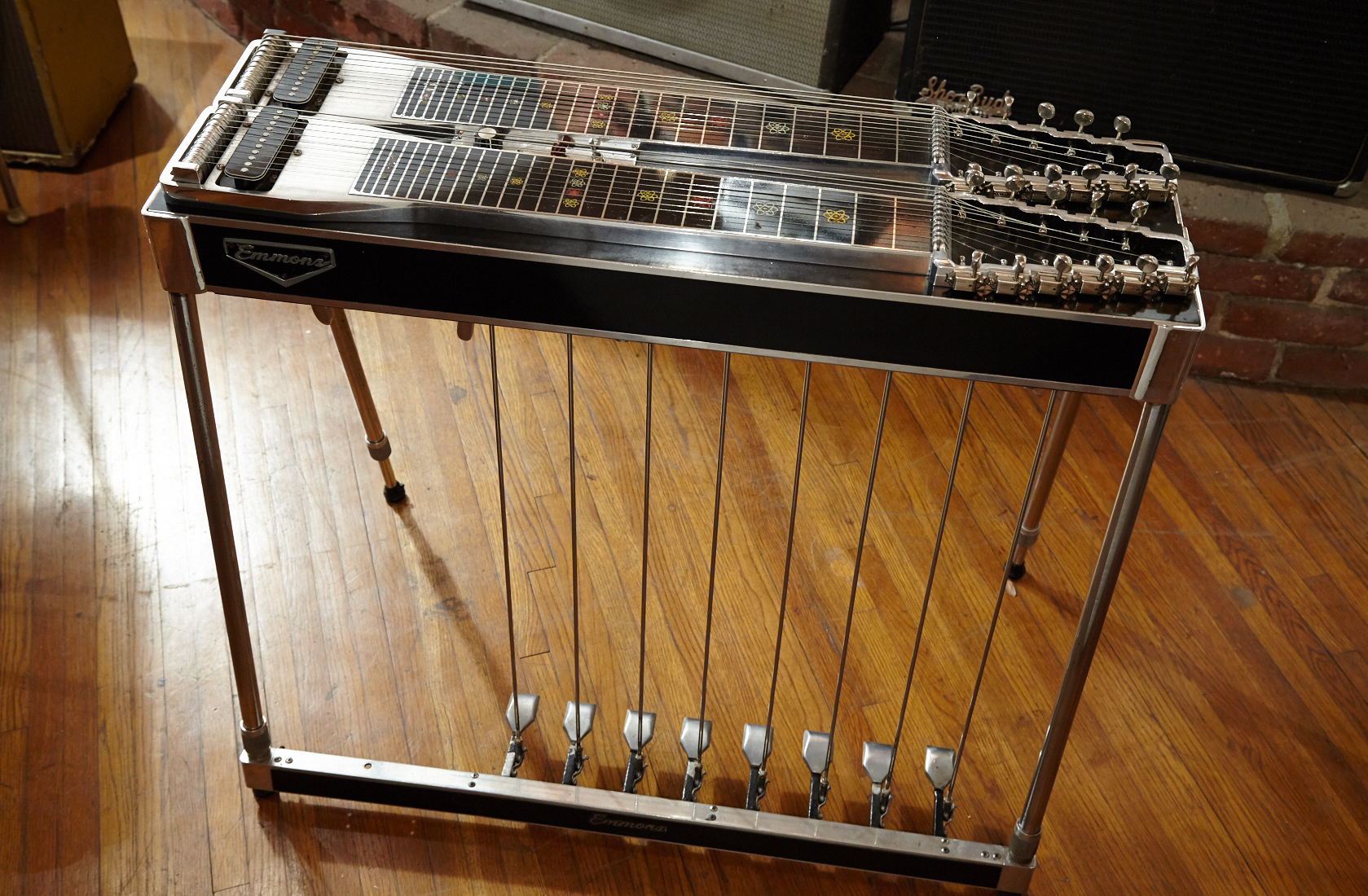 The Steel Guitars of Chas Smith Fretboard Journal