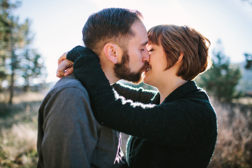 Cozy Loveboating at the Lake – Photo by Let's Frolic Together