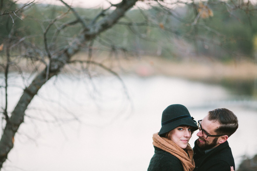 Cozy Loveboating at the Lake – Photo by Let's Frolic Together