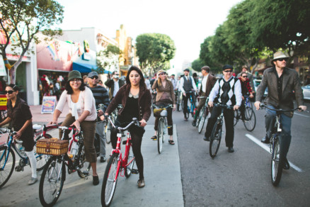 The San Diego Tweed Ride – Photo by Let's Frolic Together