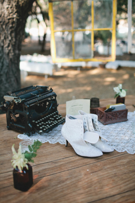 Tender Vintage Woodland Nuptials – Photo by Let's Frolic Together