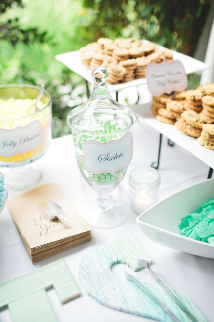 Vintage School house Wedding – Photo by Let's Frolic Together