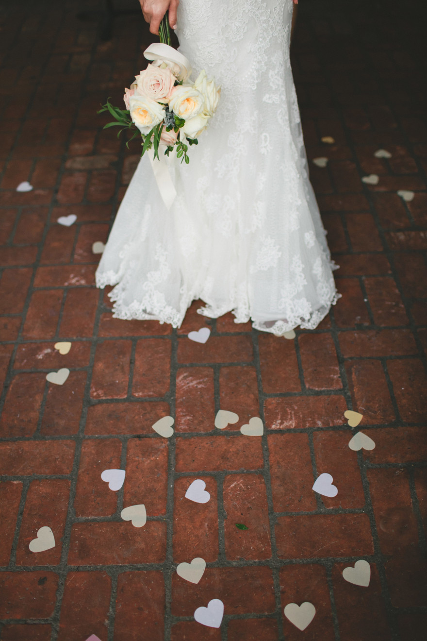 A Glam Midcentury Celebration – Photo by Let's Frolic Together