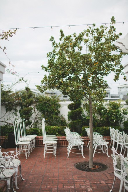 A Glam Midcentury Celebration – Photo by Let's Frolic Together