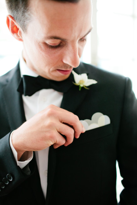 A Glam Midcentury Celebration – Photo by Let's Frolic Together