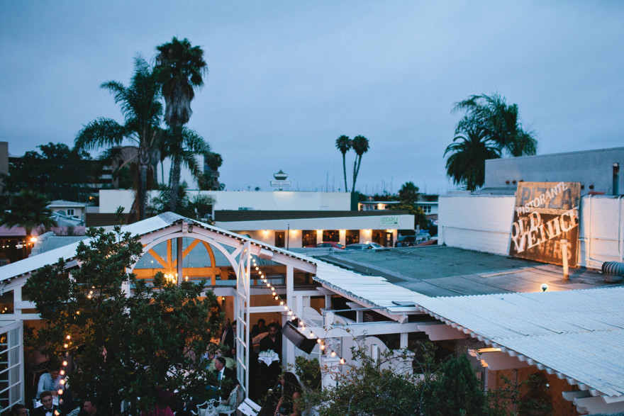 A Glam Midcentury Celebration – Photo by Let's Frolic Together