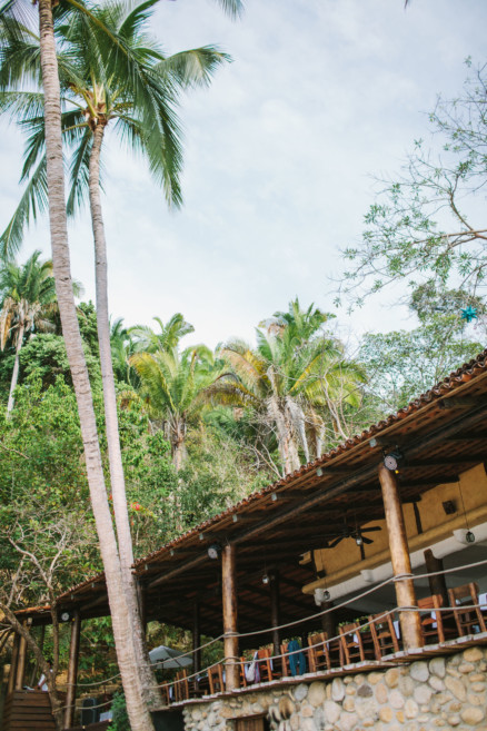 Intimate Rustic Mexican Beach Wedding – Photo by Let's Frolic Together