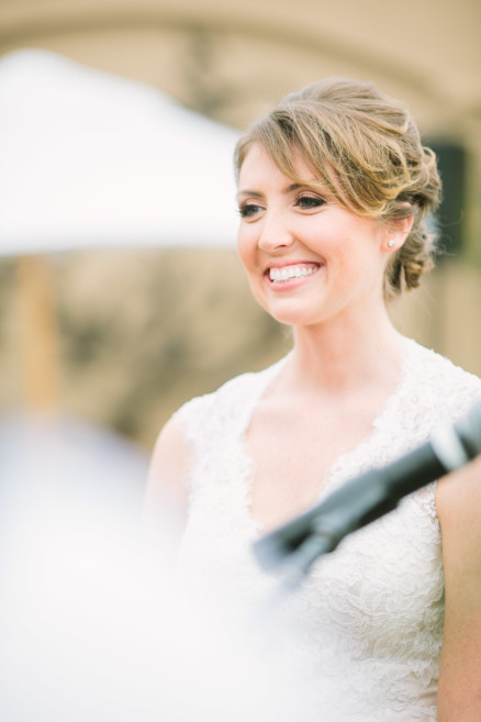 Misty Surf & Sand Resort Wedding – Photo by Let's Frolic Together