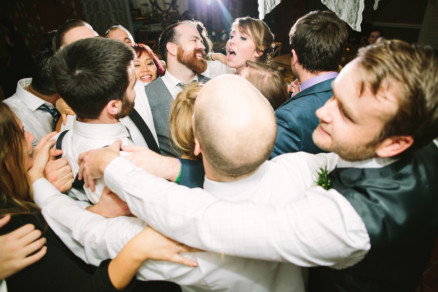 Misty Surf & Sand Resort Wedding – Photo by Let's Frolic Together