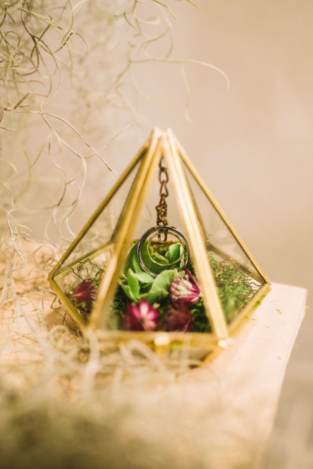 Candlelit Magic at Moniker Warehouse – Photo by Let's Frolic Together