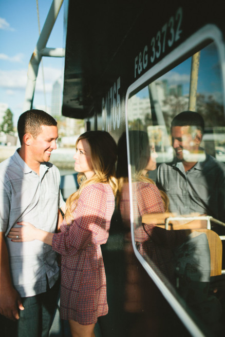 Seaside Love – Photo by Let's Frolic Together