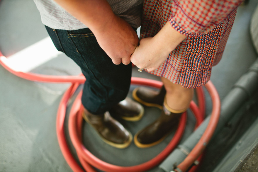 Seaside Love – Photo by Let's Frolic Together