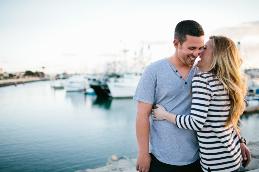 Seaside Love – Photo by Let's Frolic Together