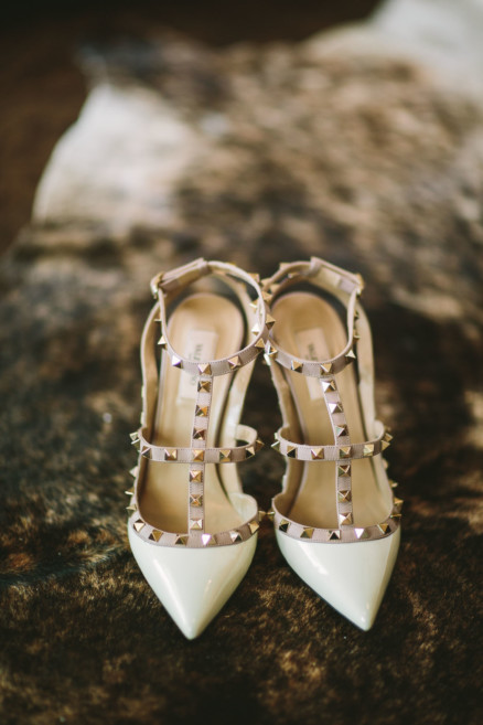 Modern Glam Palm Springs Wedding – Photo by Let's Frolic Together