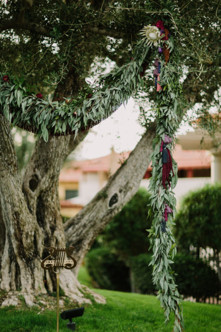 Old World Palm Springs Love – Photo by Let's Frolic Together
