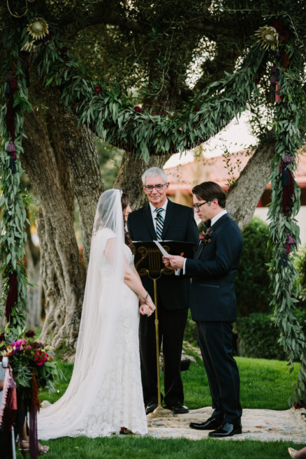 Old World Palm Springs Love – Photo by Let's Frolic Together