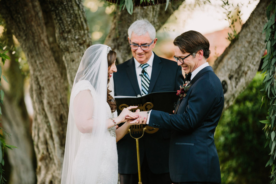 Old World Palm Springs Love – Photo by Let's Frolic Together
