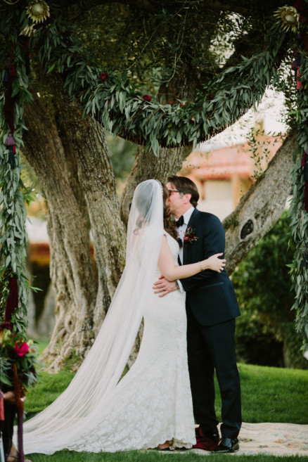 Old World Palm Springs Love – Photo by Let's Frolic Together
