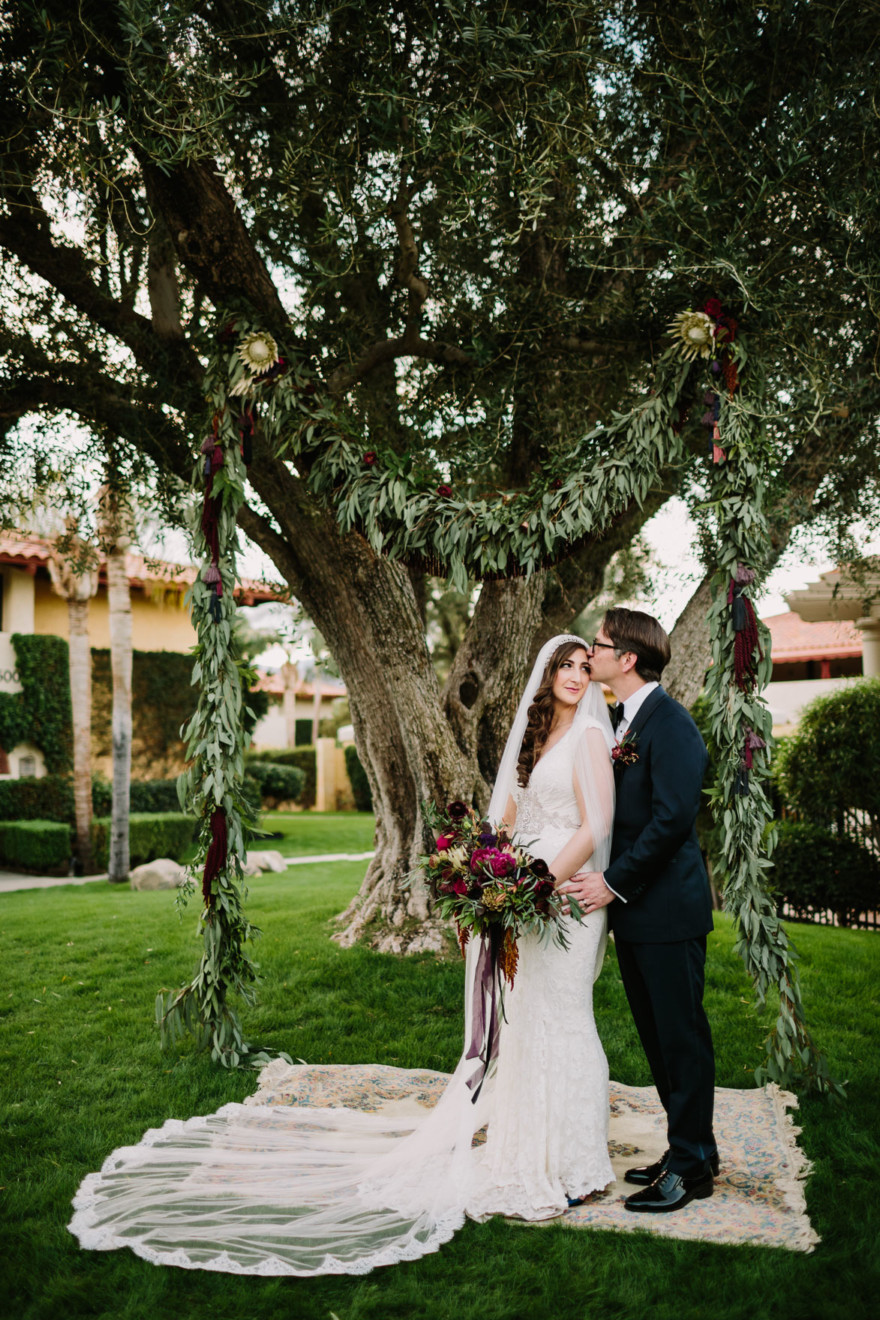 Old World Palm Springs Love – Photo by Let's Frolic Together