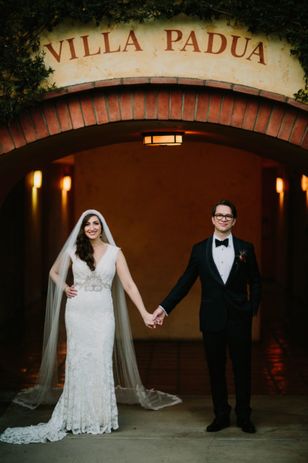 Old World Palm Springs Love – Photo by Let's Frolic Together