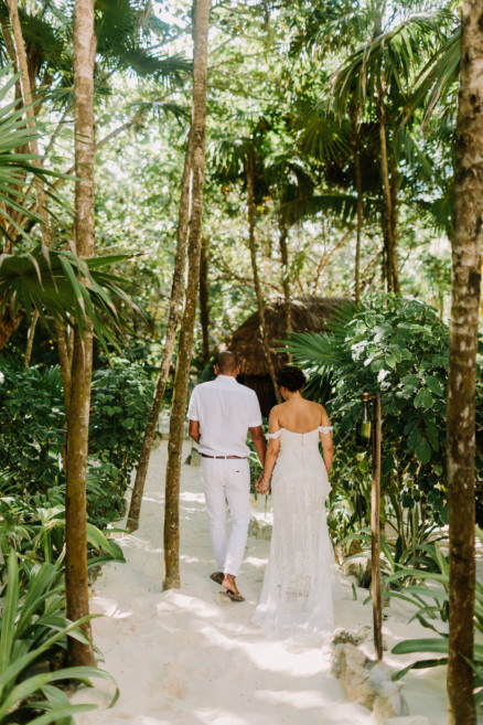 Tropical Jungle Tulum Wedding – Photo by Let's Frolic Together