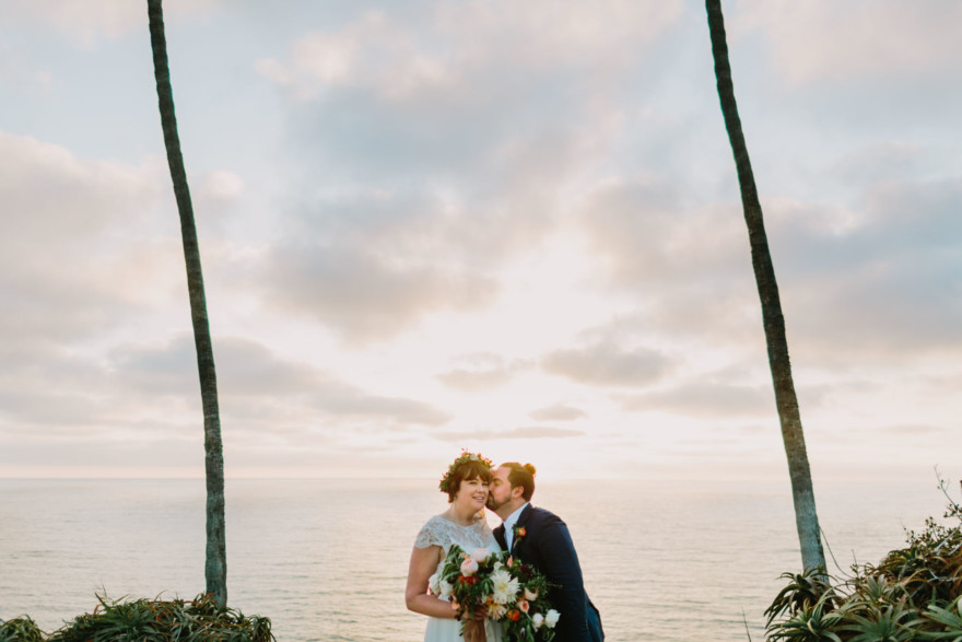 Laid-Back & Lovely Seaside Wedding – Photo by Let's Frolic Together