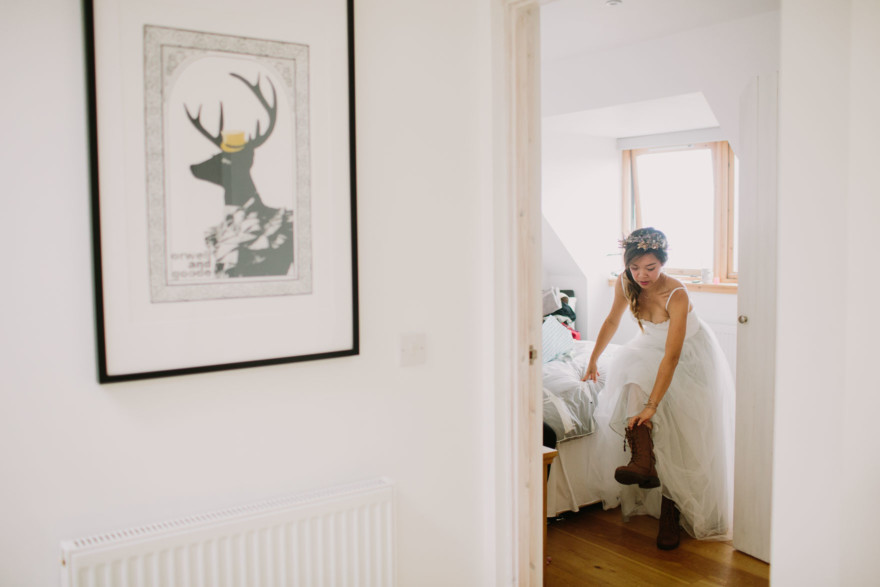 Dreamy Scottish Highlands Wedding – Photo by Let's Frolic Together